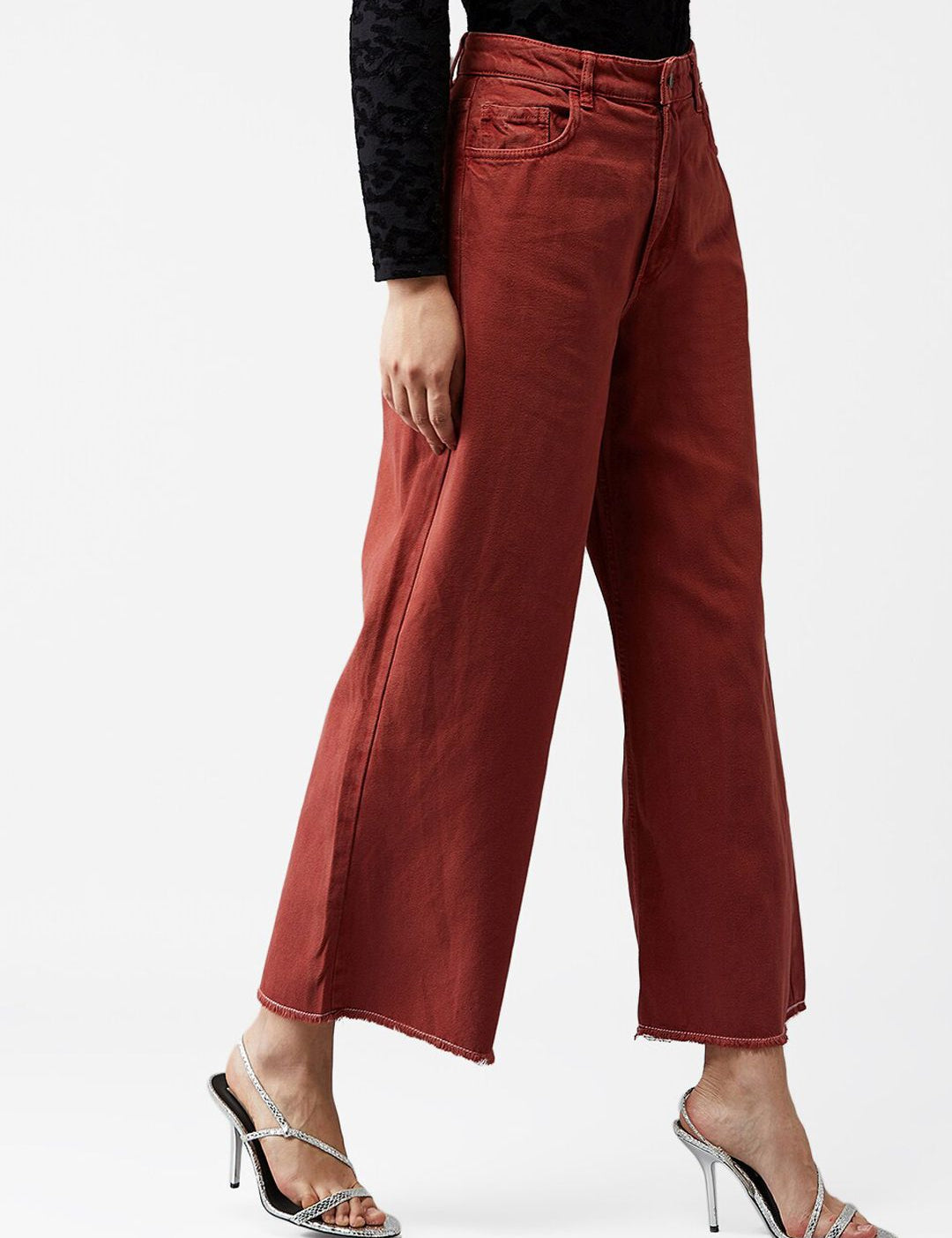 Kotty Women Maroon Flared High-Rise Clean Look Jeans