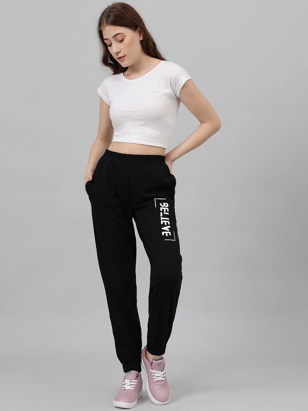 Kotty Women Typography Printed Relaxed-Fit Mid-Rise Joggers