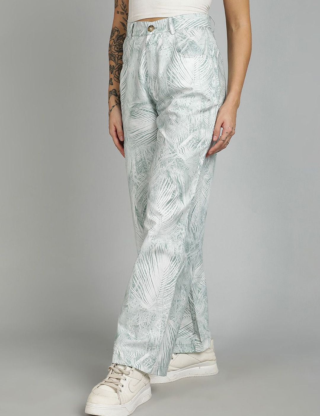 Kotty Women Abstract Printed Straight Fit High-Rise Trousers