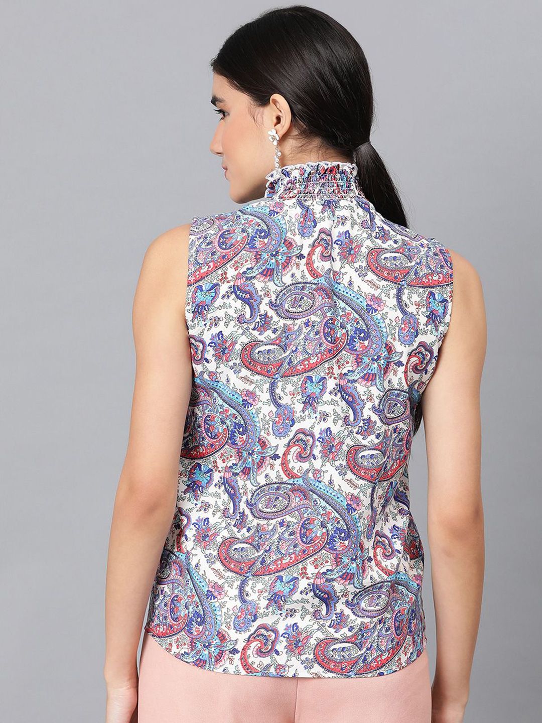 Kotty Floral Printed High Neck Sleeveless Crepe Top