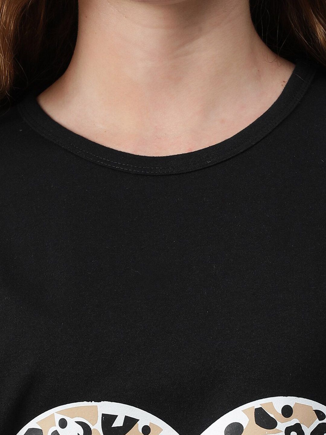 Kotty Graphic Printed Drop-Shoulder Sleeves Oversized T-shirt