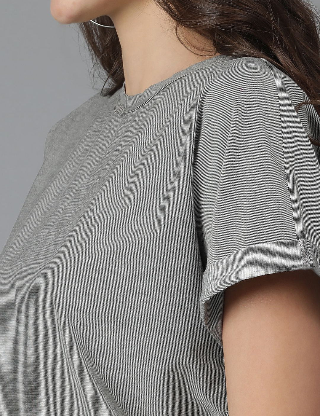 Kotty Round Neck Extended Sleeves Cotton T-shirt