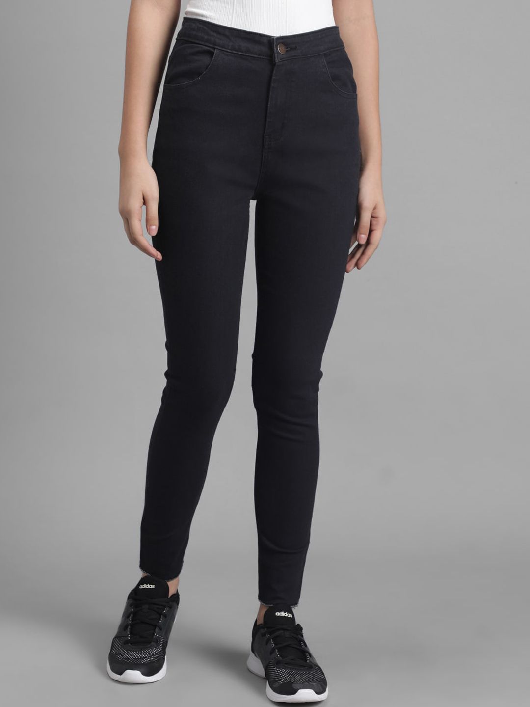 Kotty Women Black Skinny Fit High-Rise Clean Look Jeans