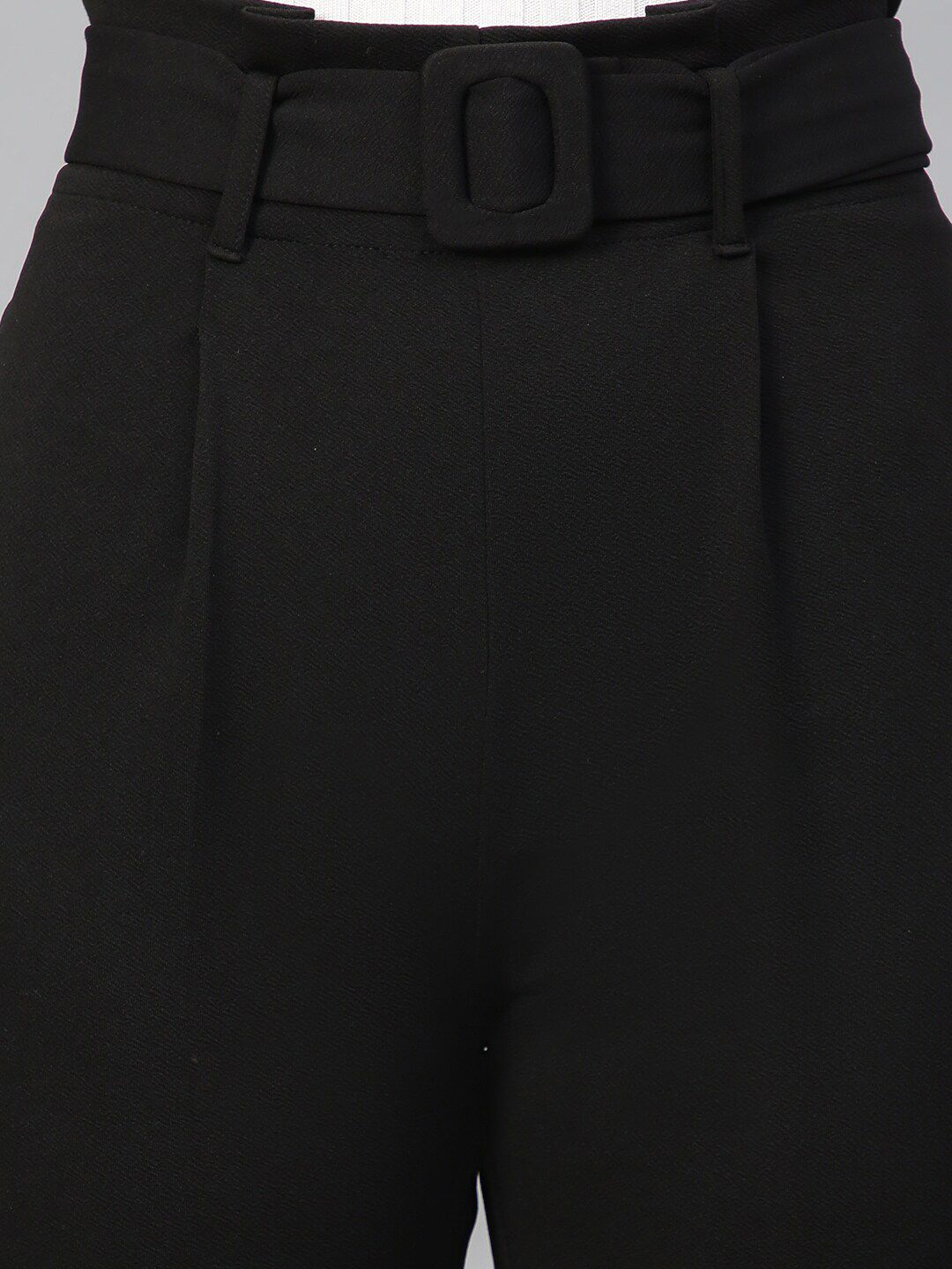 Kotty Women Relaxed Straight Fit High-Rise Easy Wash Pleated Trousers