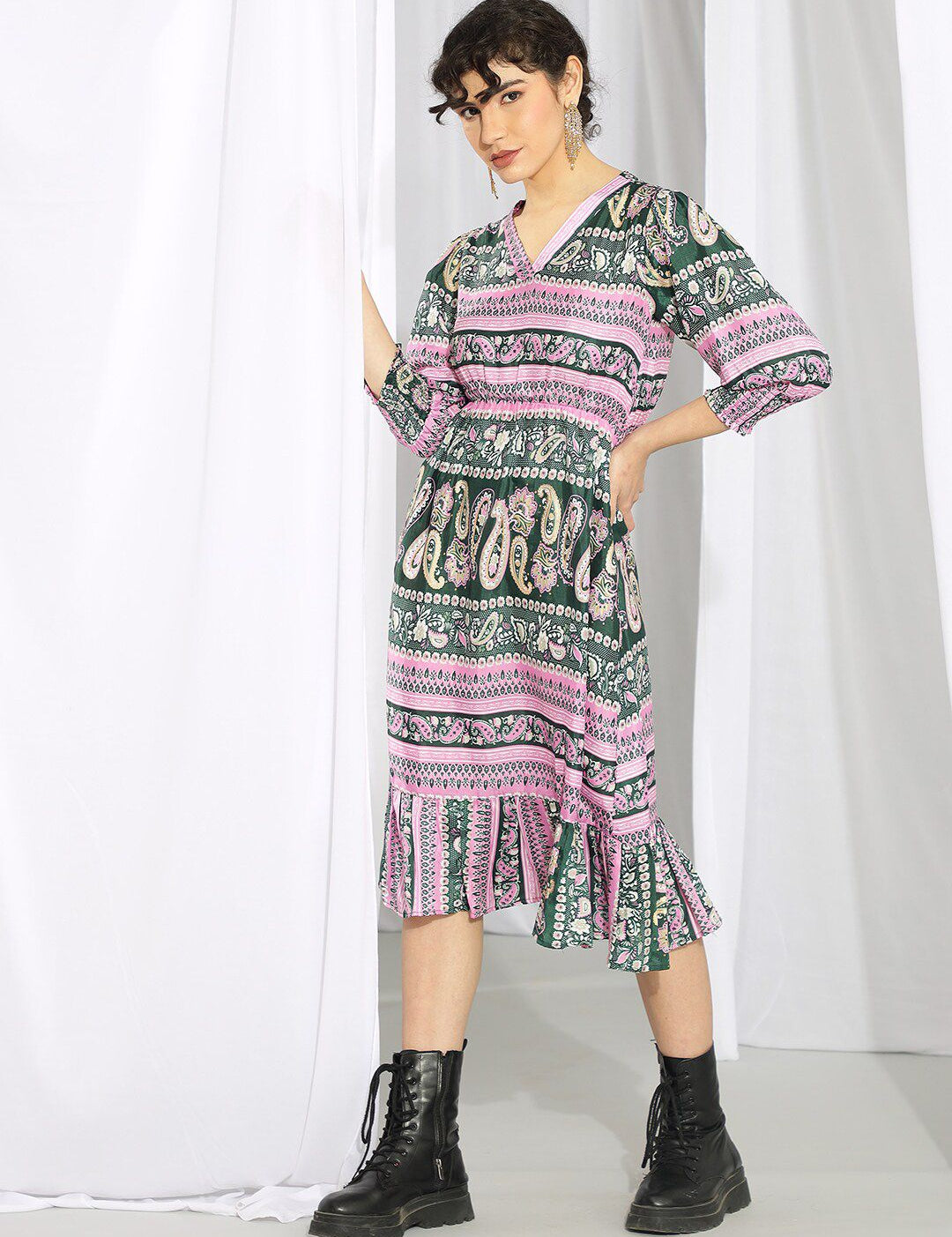 Kotty Pink & Green Ethnic Motifs Printed Cuffed Sleeves A-Line Midi Dress
