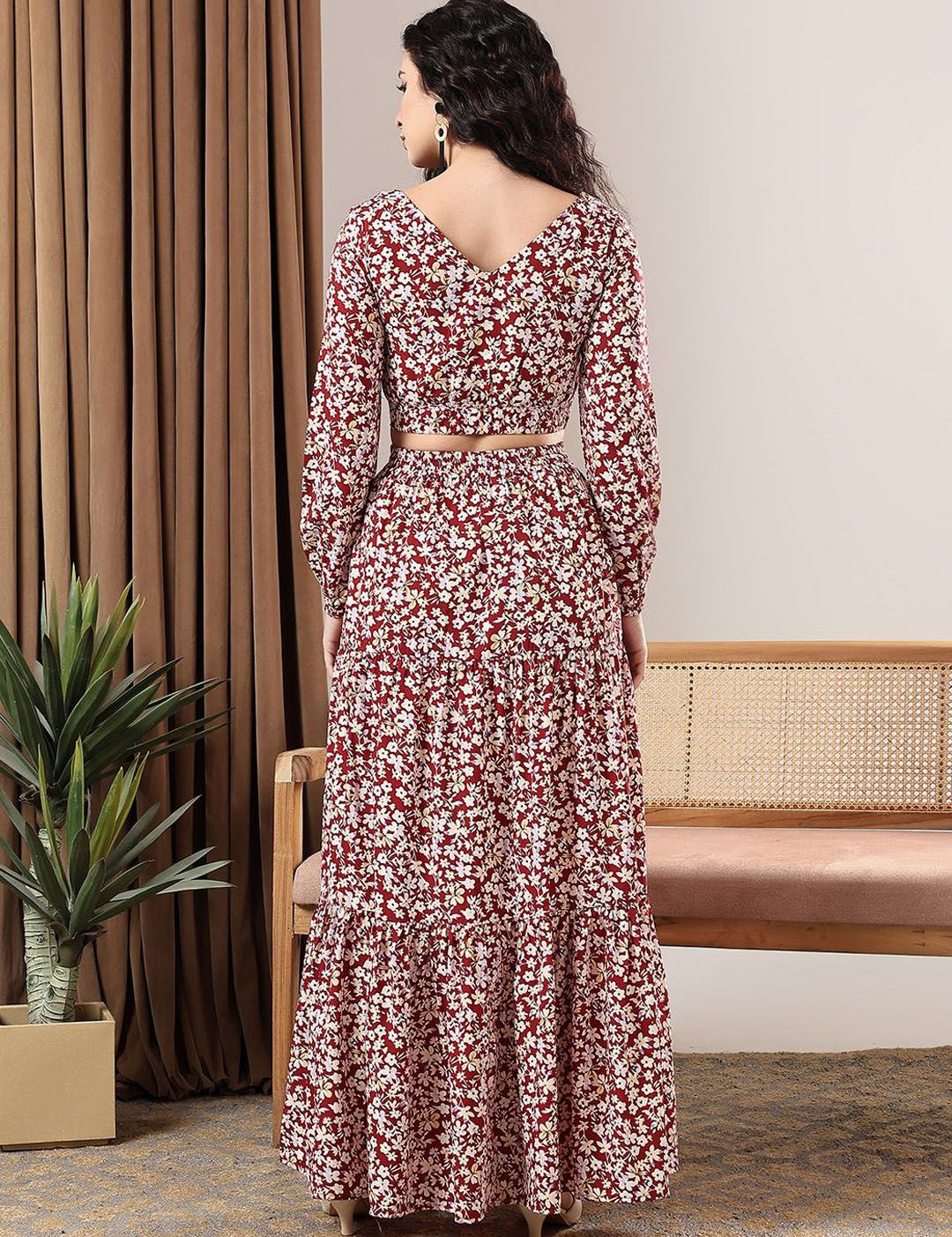 Kotty Maroon Floral Printed V-Neck Puff Sleeves Top With Skirt 