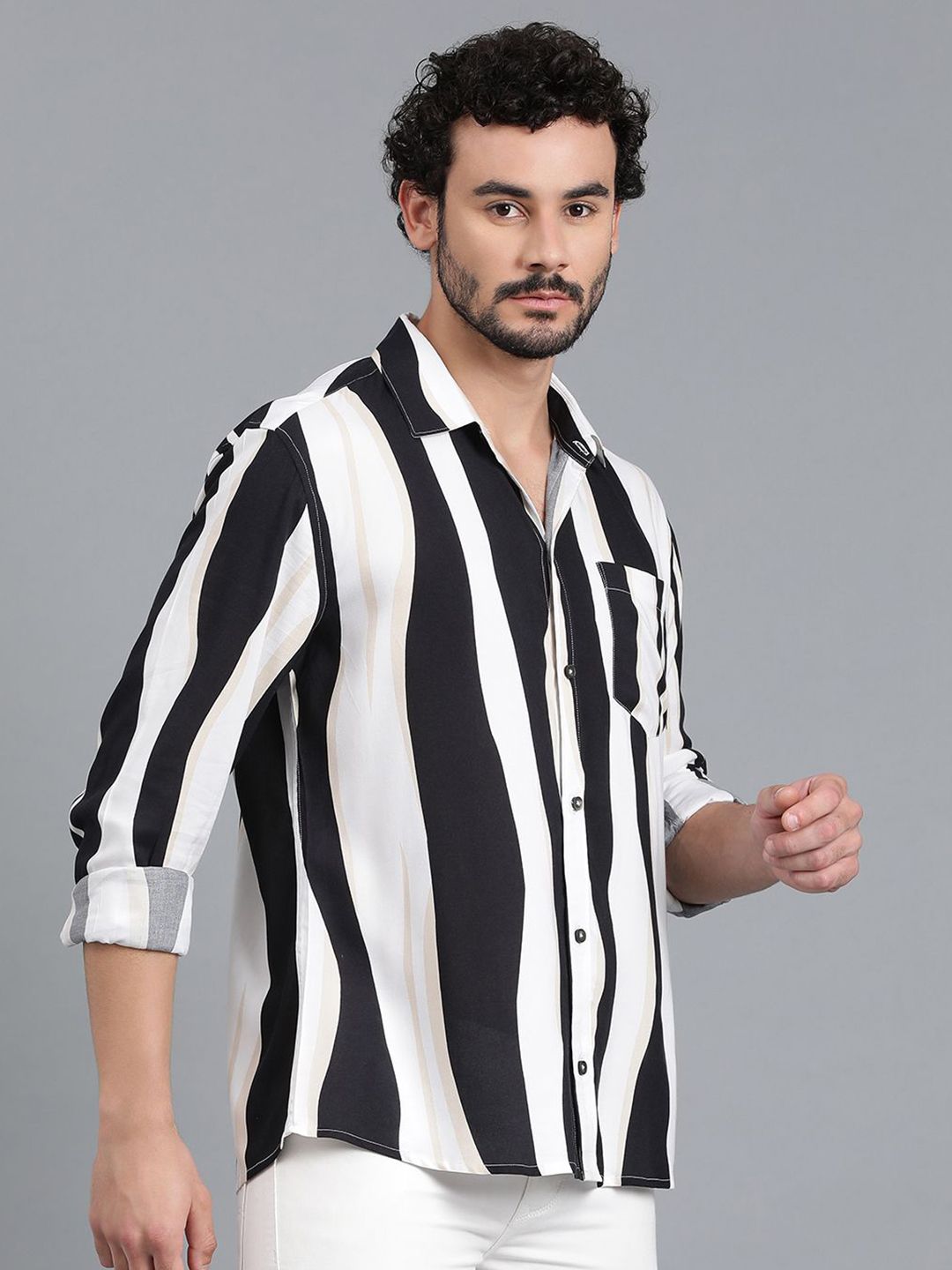 Kotty Men Spread Collar Striped Casual Shirt