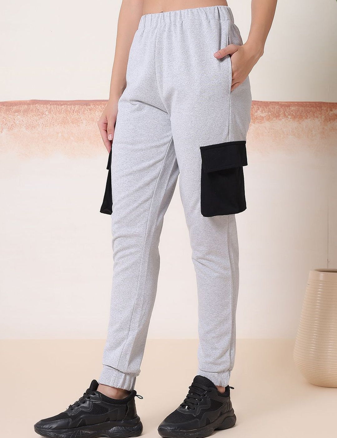 Kotty Women Mid Rise Relaxed Fit Joggers