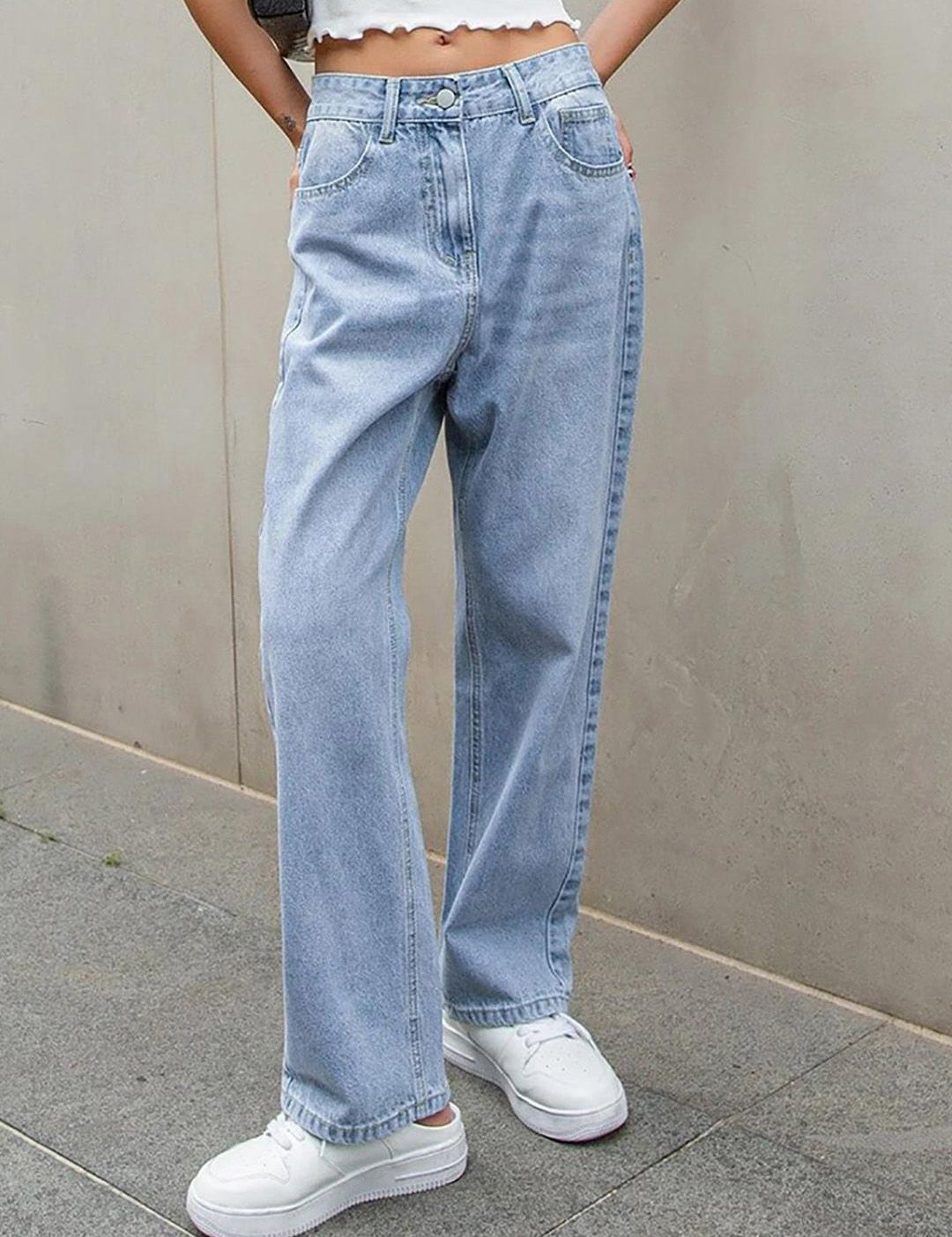 Kotty Women Jean Straight Fit High-Rise Light Fade Stretchable Jeans