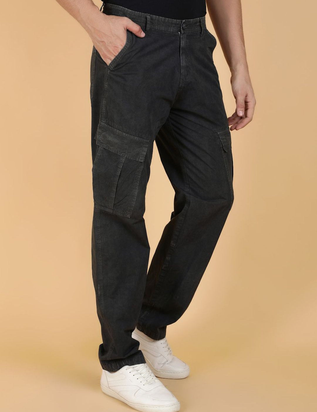 Kotty Men Solid Easy Wash Cargos Trousers