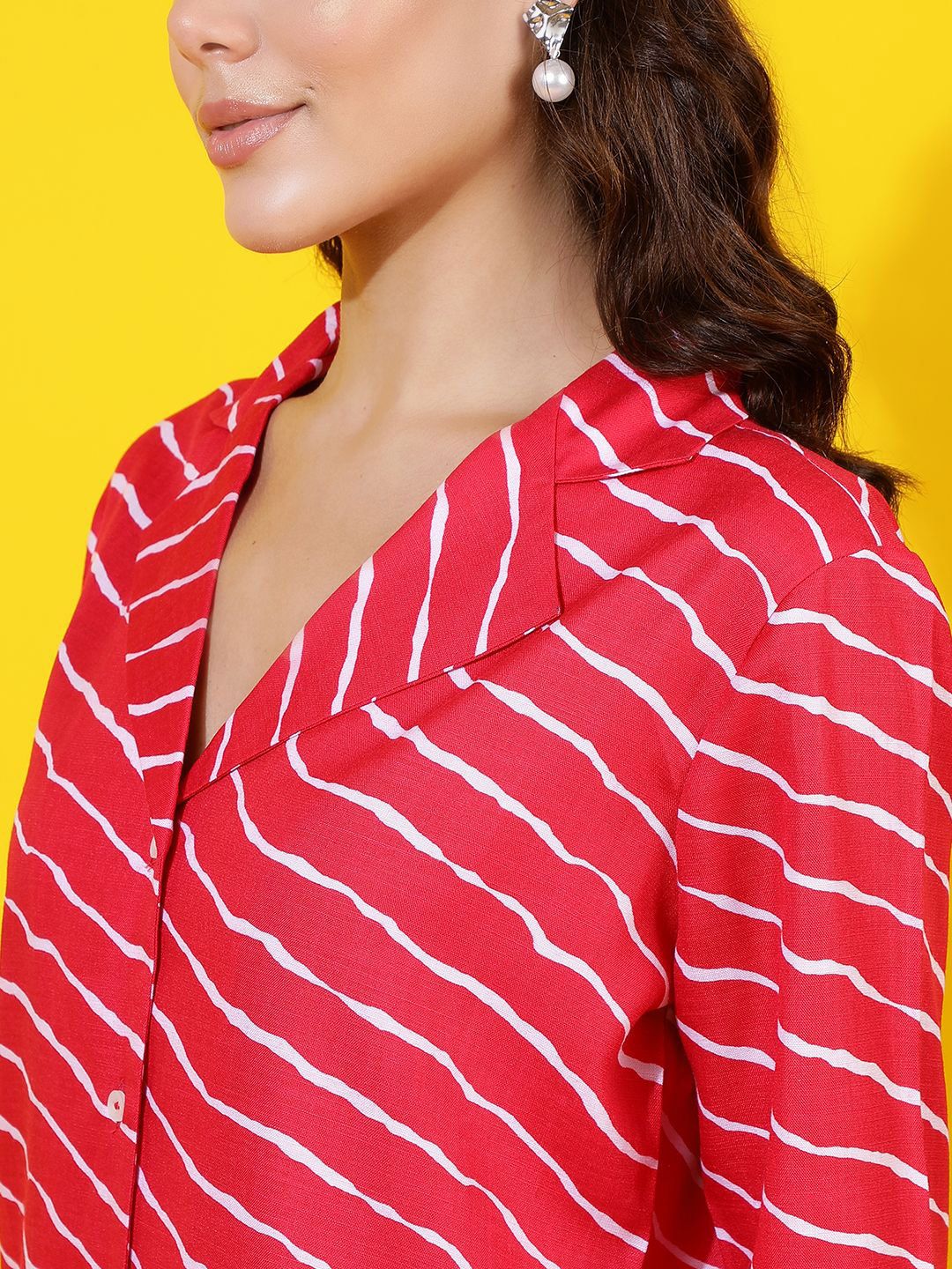 Kotty Abstract Printed Shirt With Trouser 