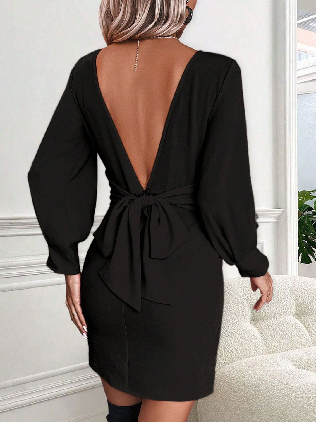 Kotty Solid Bishop Sleeves Sheath Dress