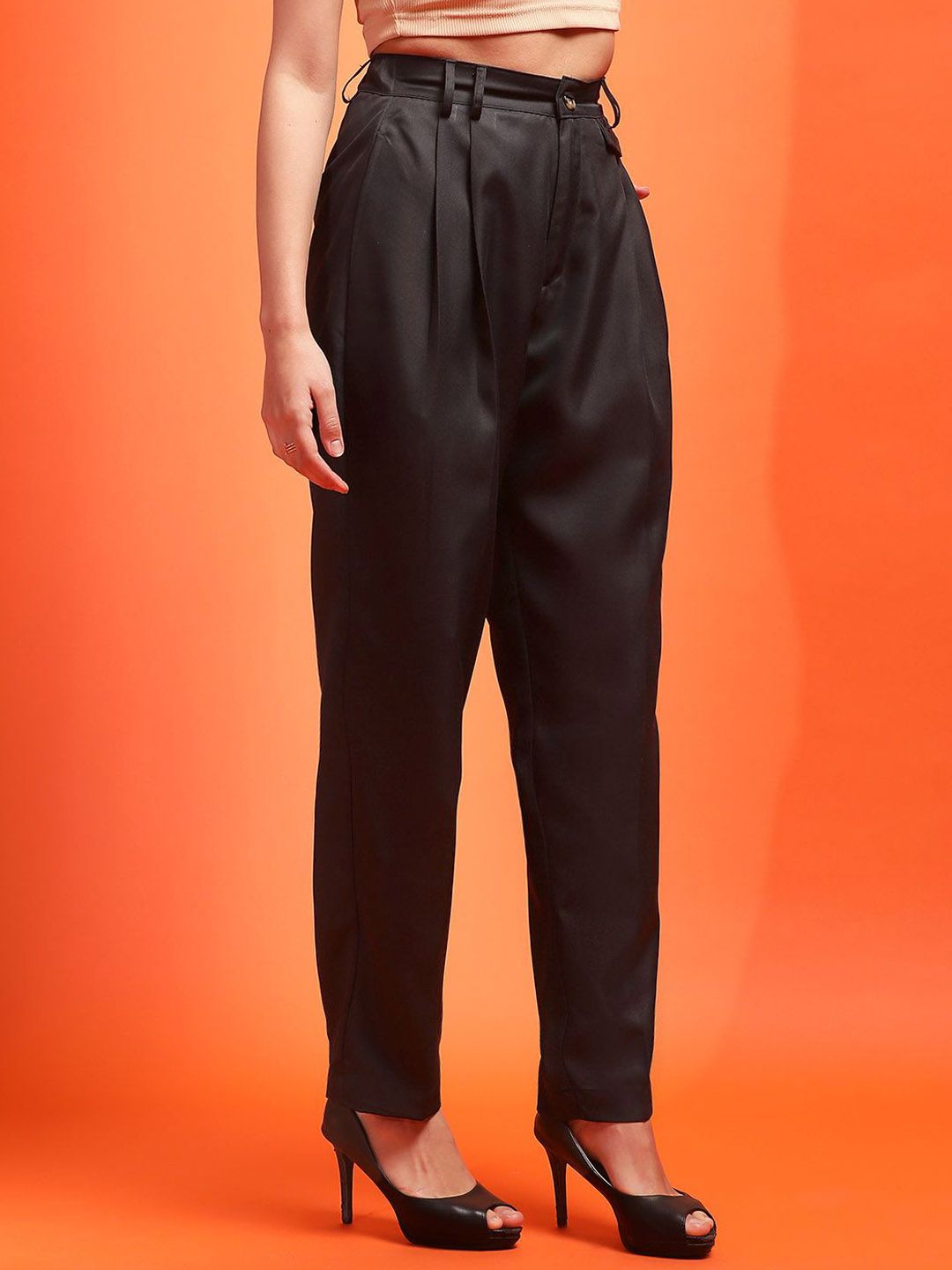 Kotty Women Relaxed High-Rise Easy Wash Pleated Trousers