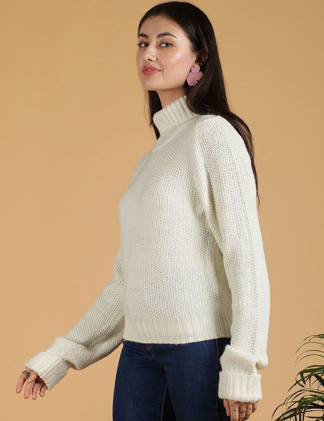 Kotty Women Pullover with Fuzzy Detail