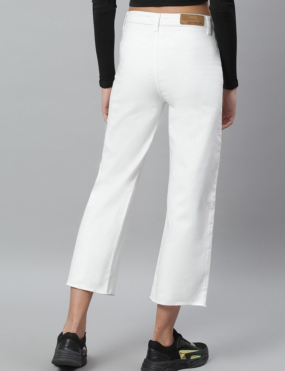 Kotty Women White Regular Fit Mid-Rise Clean Look Stretchable Jeans