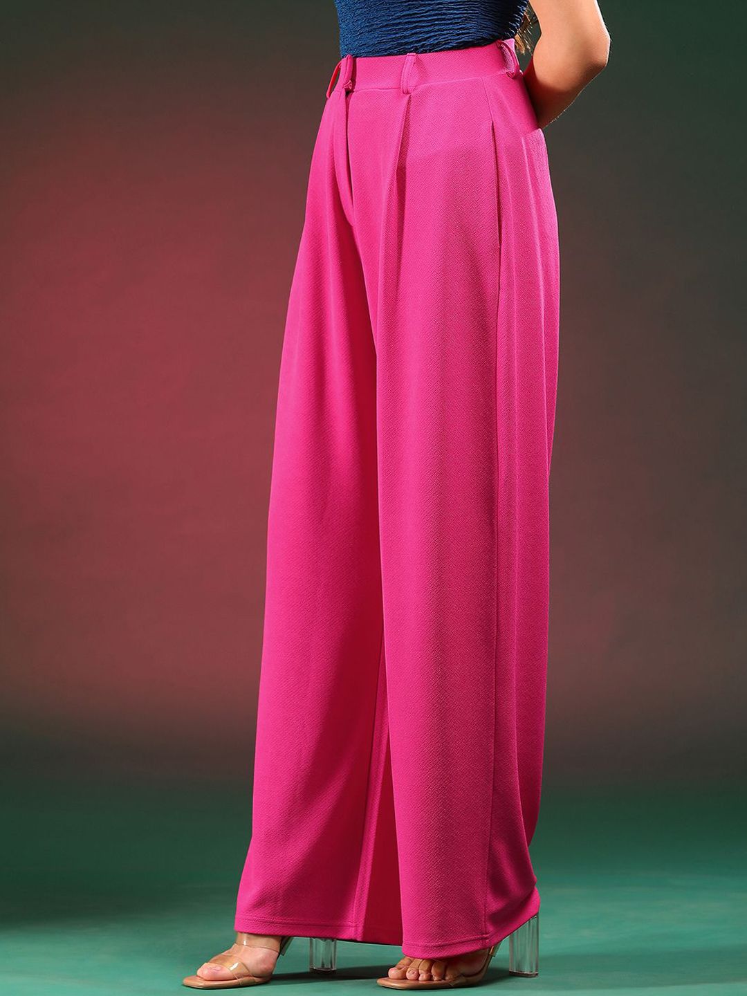 Kotty Women Solid Classic Relaxed Fit High-Rise Pleated Regular Trousers