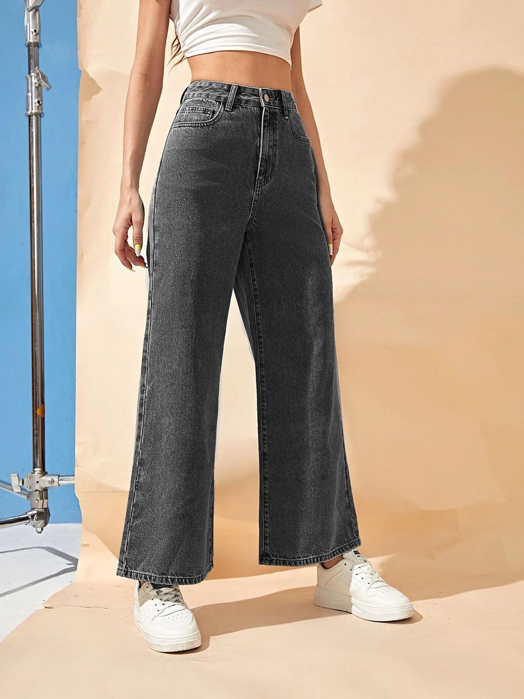 Kotty Women Flared High-Rise Stretchable Jeans