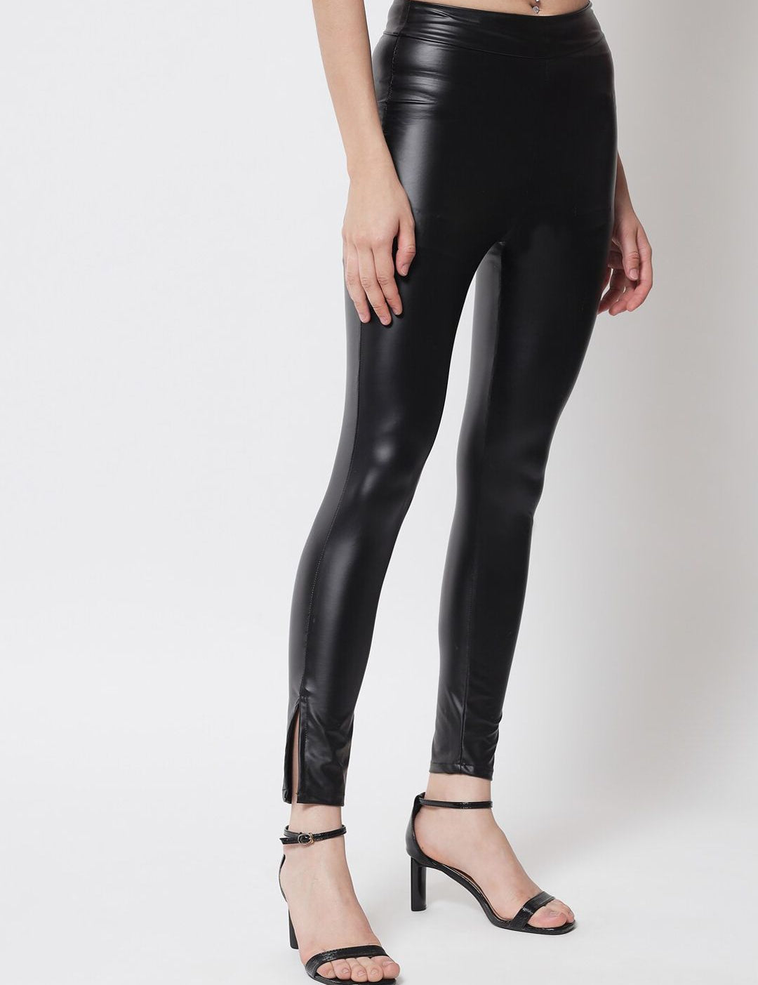 Kotty Women Black Relaxed Skinny Fit Trousers