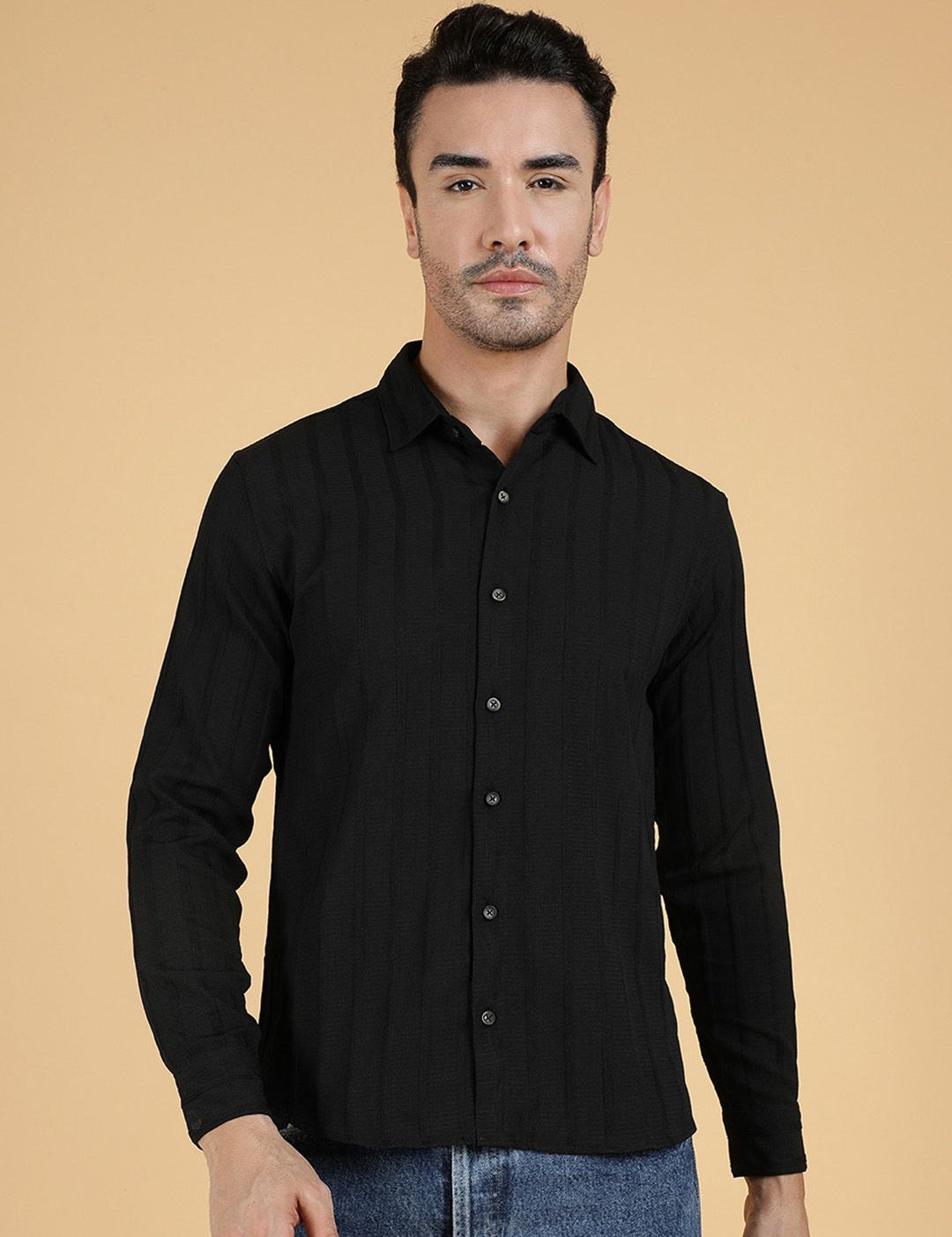 Kotty Men Relaxed Spread Collar Textured Casual Shirt