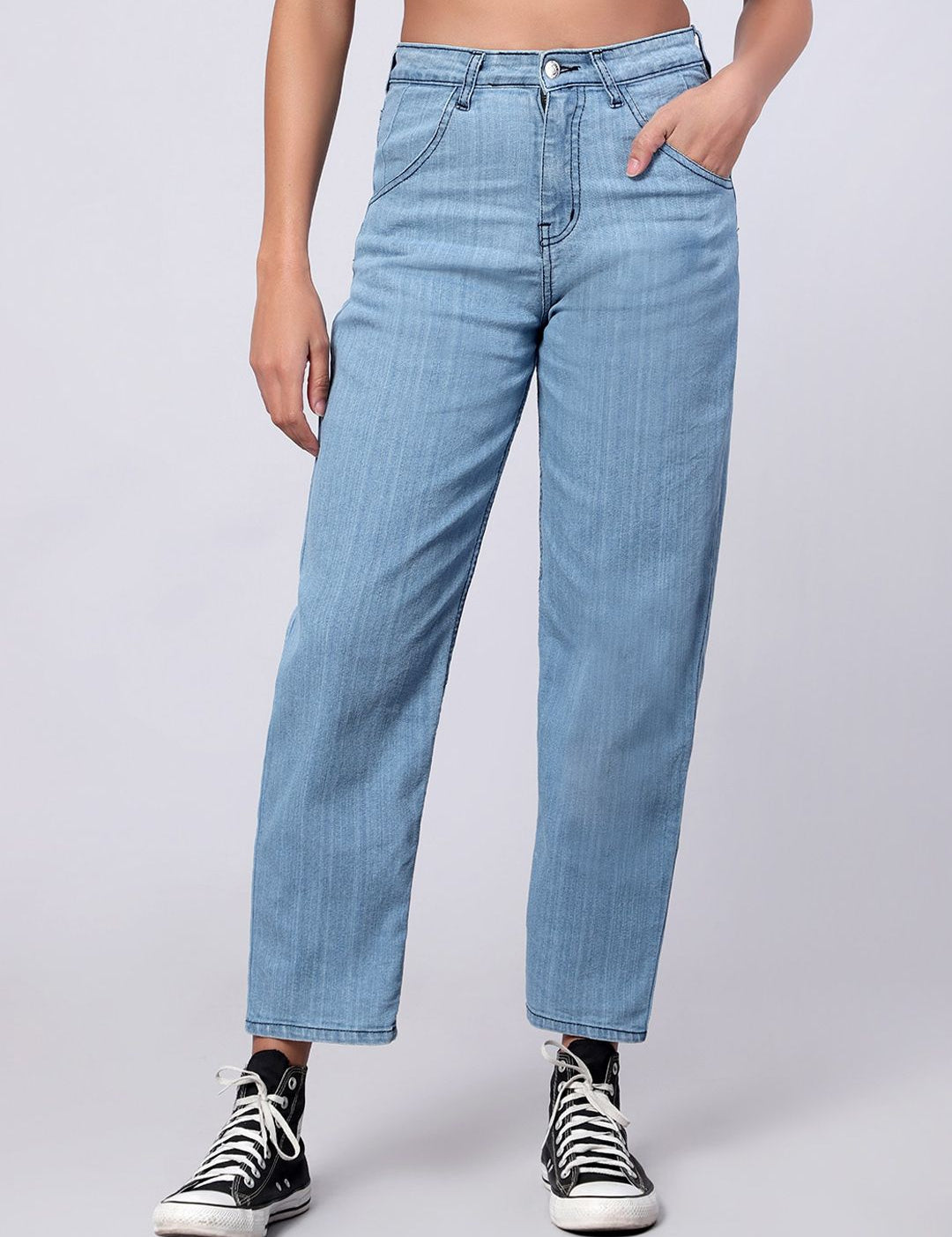 Kotty Women Jean Straight Fit High-Rise Light Fade Jeans