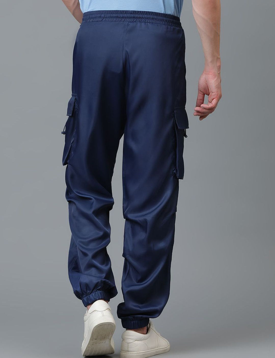 Kotty Men Relaxed Low-Rise Easy Wash Cargos Trousers