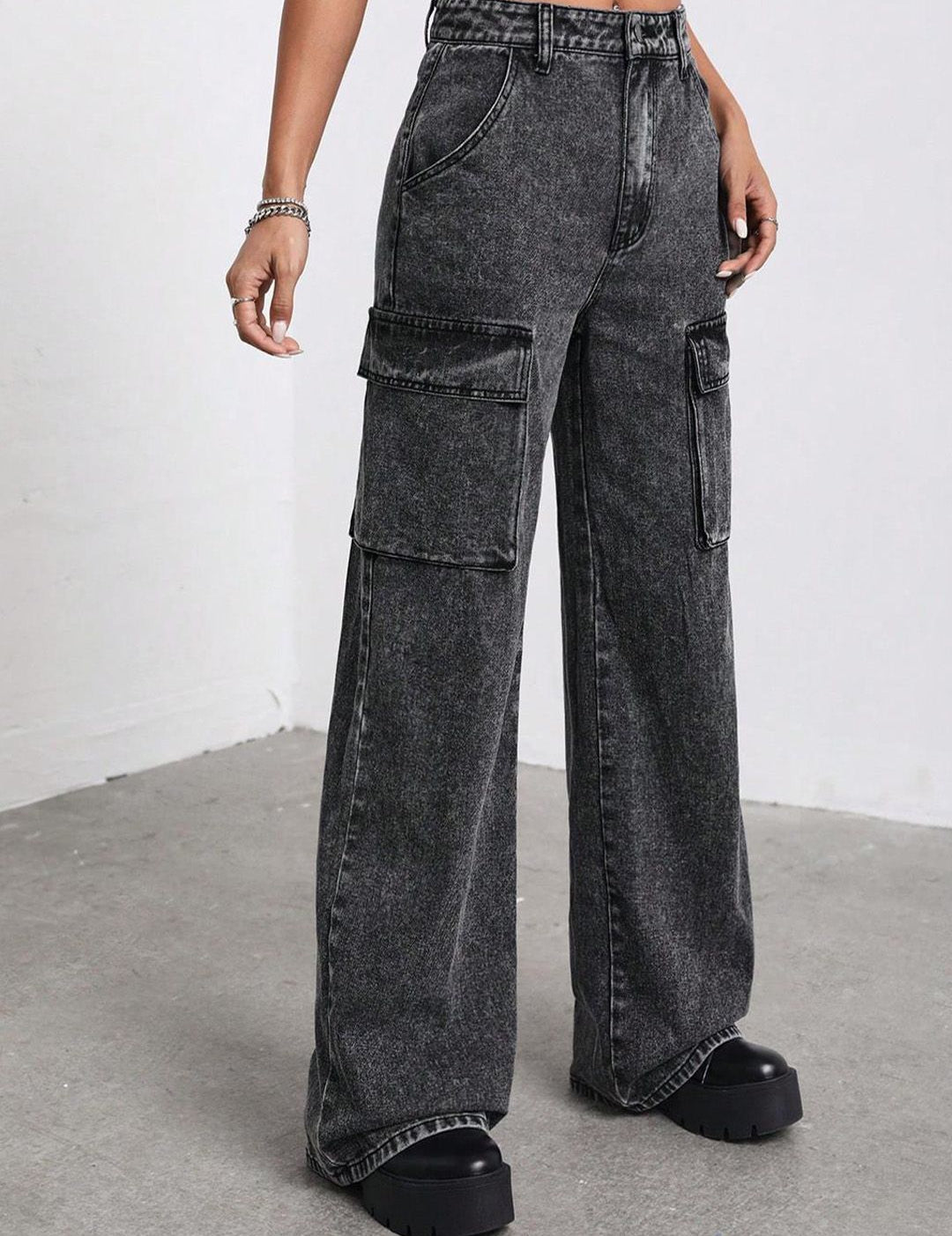 Kotty Women Grey Jean Straight Fit High-Rise Clean Look Stretchable Jeans