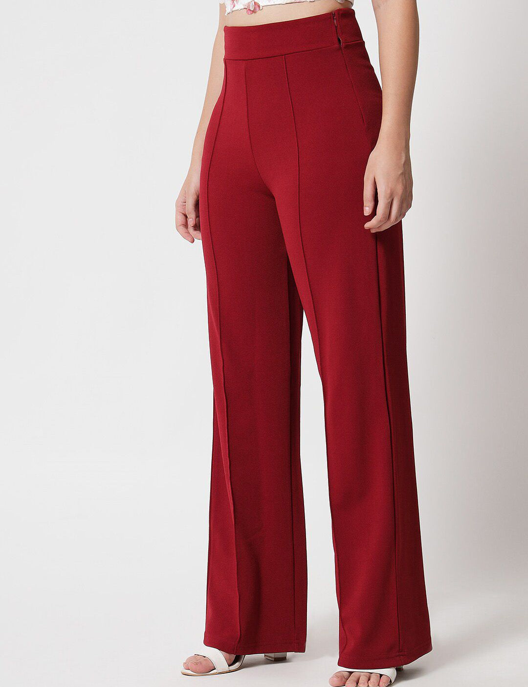 Kotty Women Maroon Relaxed Straight Fit High-Rise Easy Wash Pleated Trousers