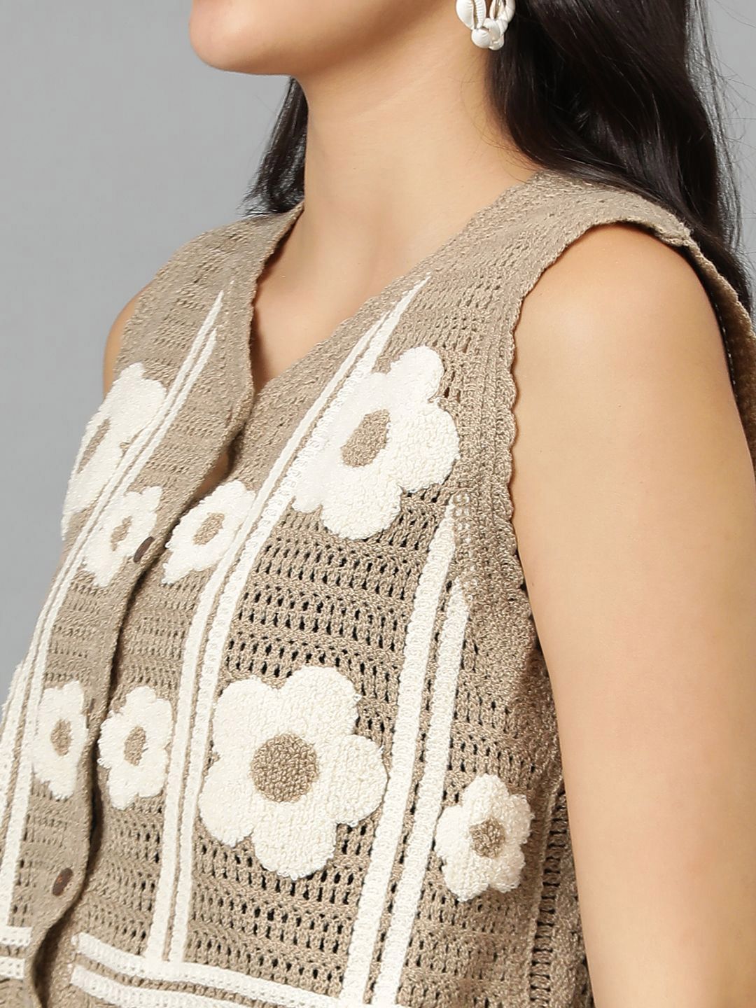 Kotty Floral Self Design Crochet V-Neck Crop Top