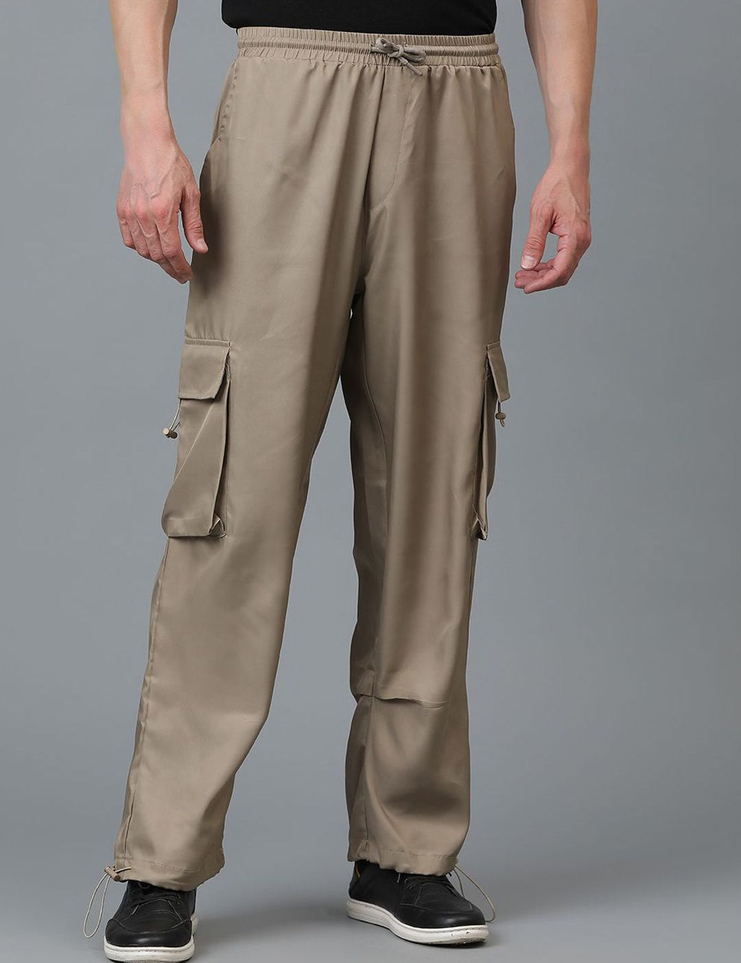 Kotty Men Relaxed Low-Rise Easy Wash Cargos Trousers