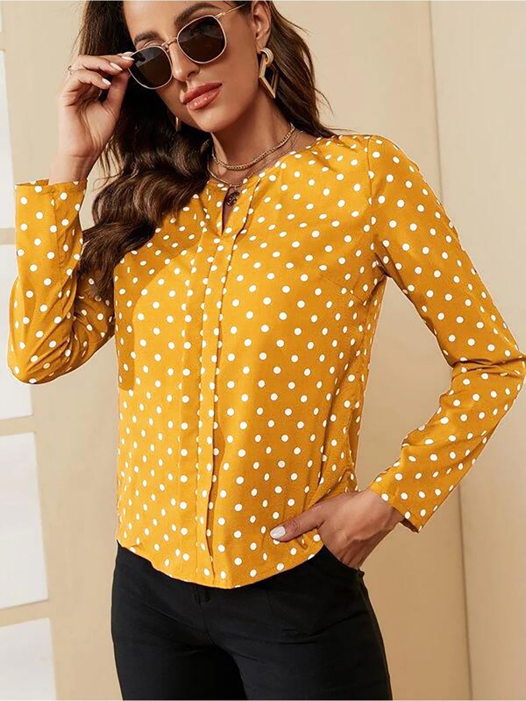 Kotty Round Neck Polka Dot Printed Top