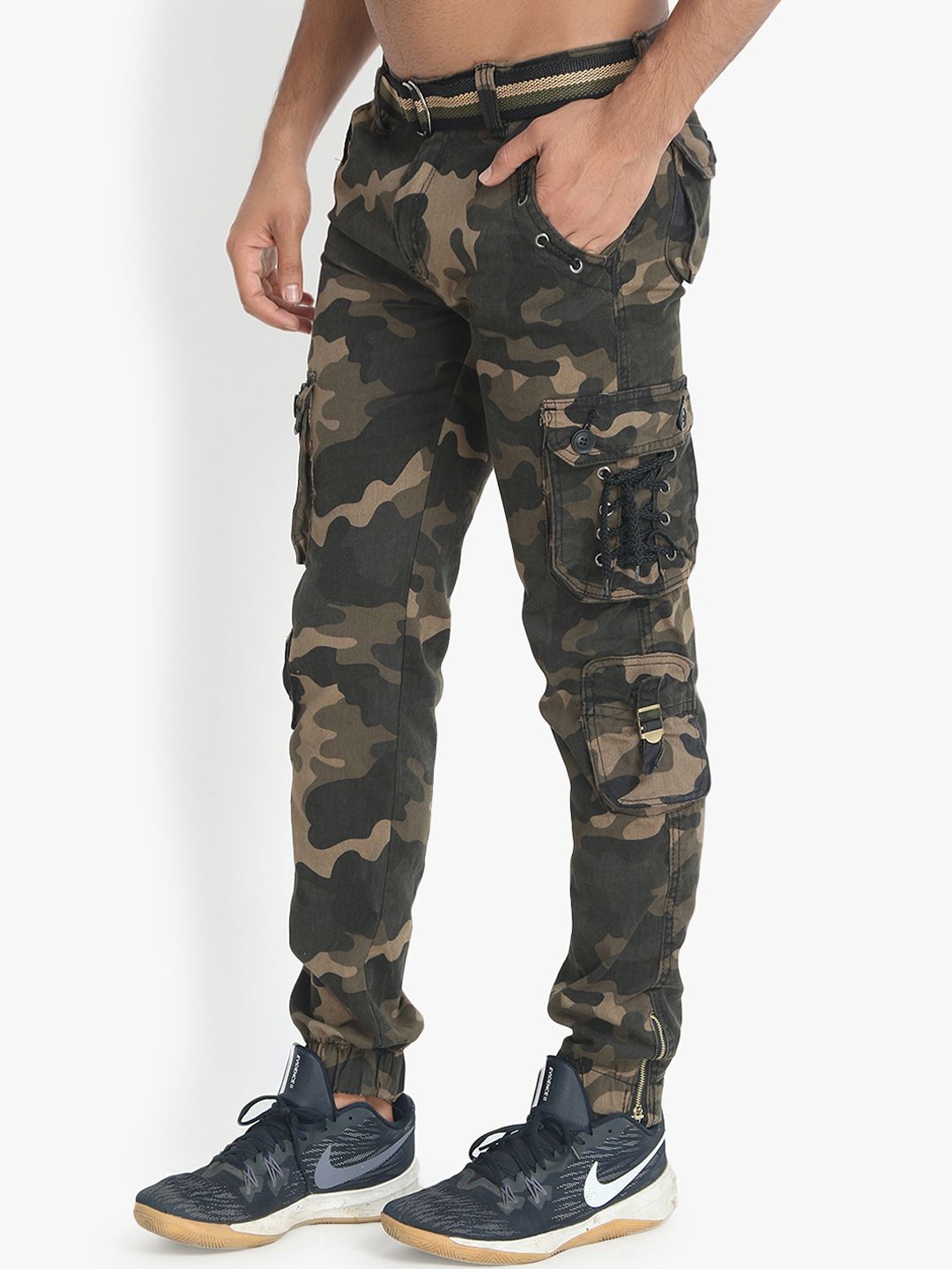 Kotty Men Olive Green & Beige Regular Fit Camouflage Printed Cargos