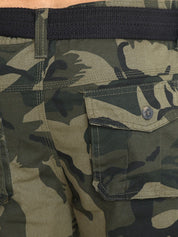 Kotty Men Green Camouflage Printed Regular Fit Cargo Shorts