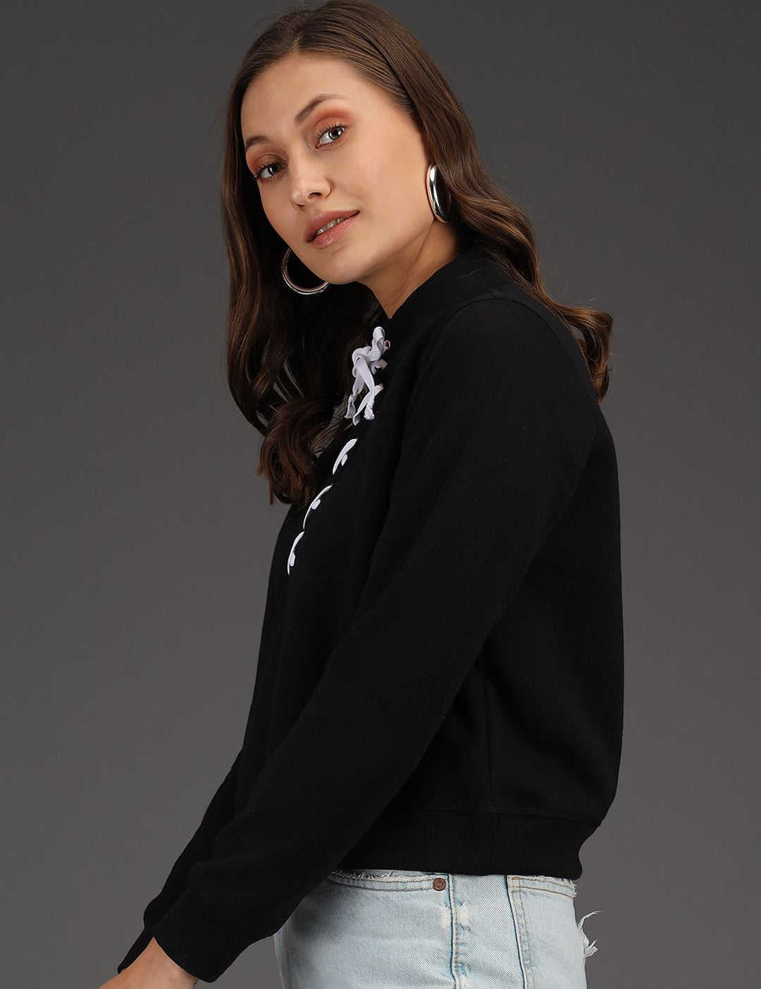 Kotty Women Black & White Solid Fleece Sweatshirt