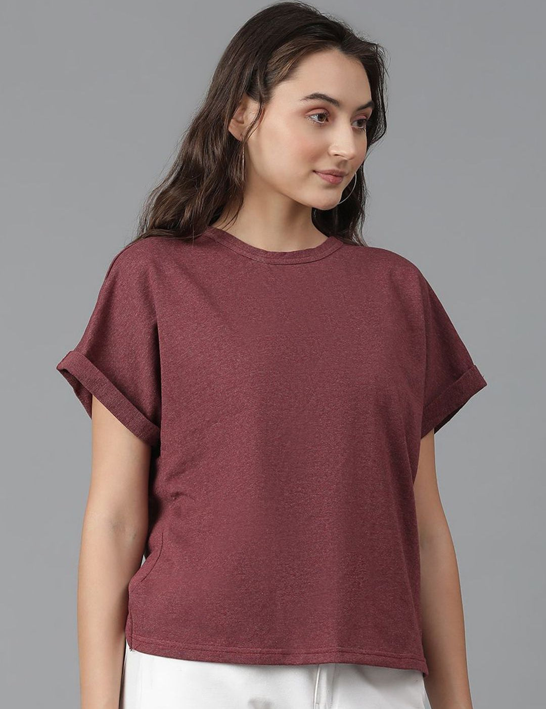 Kotty Extended Sleeves T-shirt