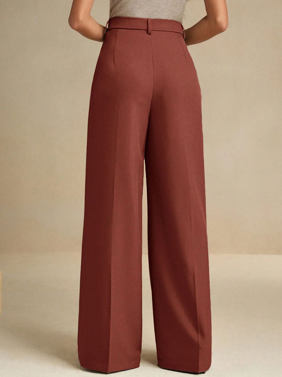 Kotty Women Relaxed Fit High-Rise Pleated Trouser