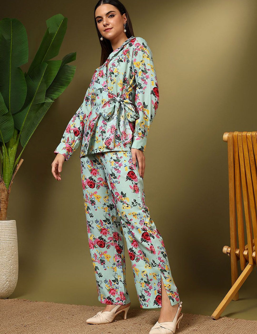 Kotty Green and Pink Printed Notched Lapel Collar Blazer With Trousers