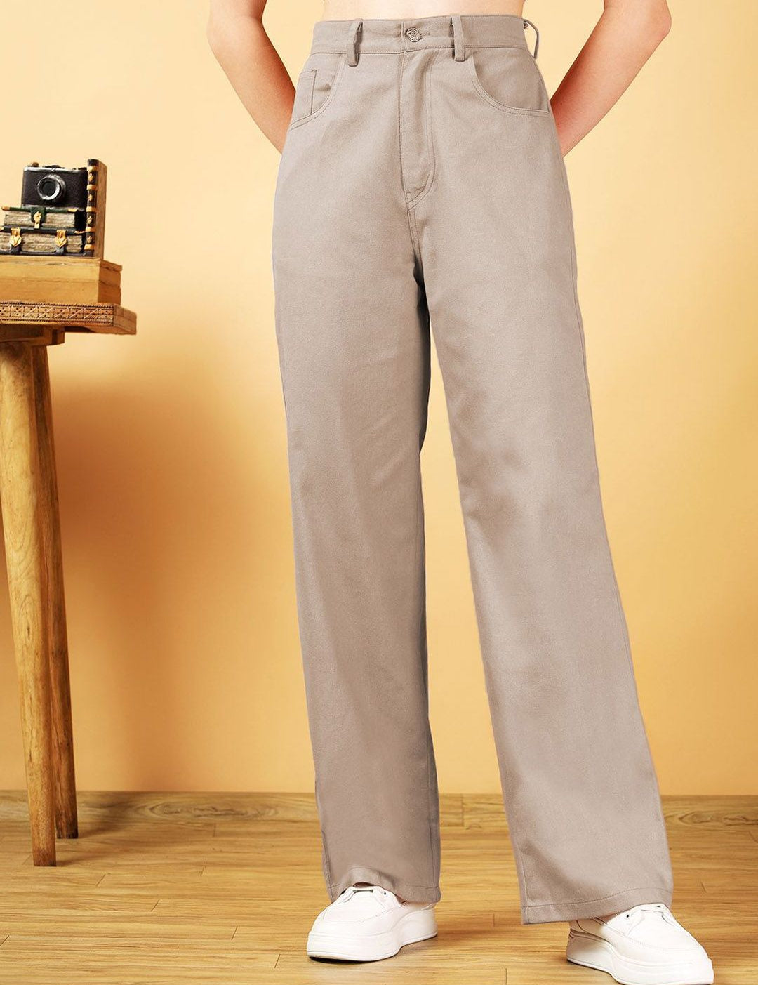 Kotty Women Loose Fit Mid-Rise Formal Trousers