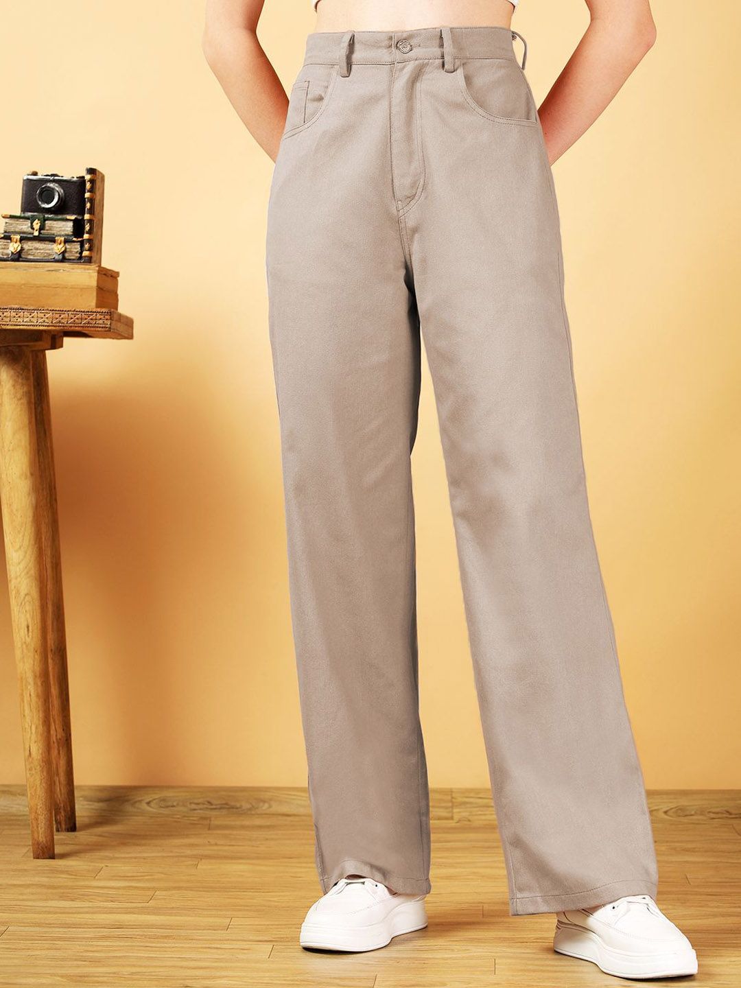 Kotty Women Loose Fit Mid-Rise Formal Trousers