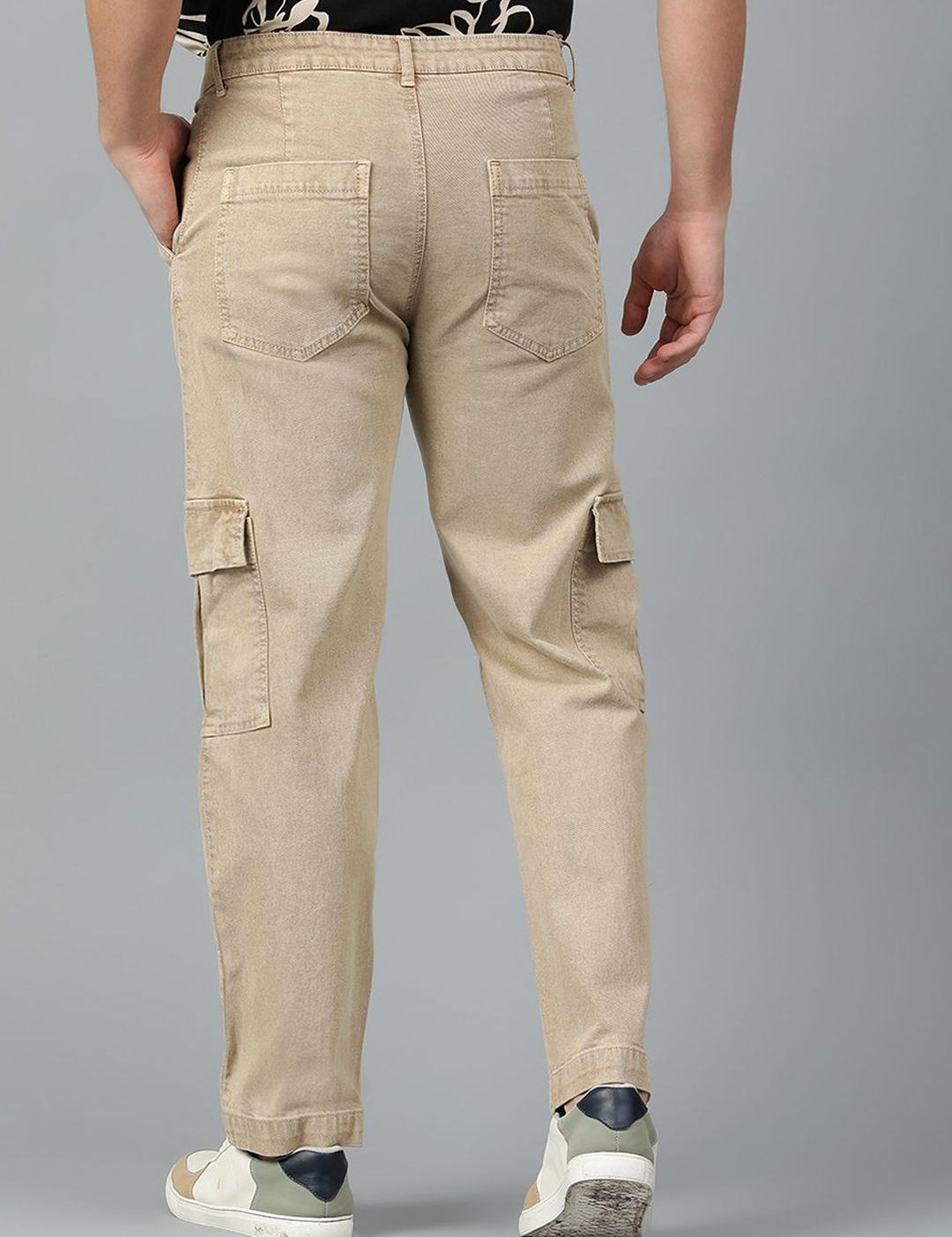 Kotty Men Low-Rise Stretchable Cargo Jeans