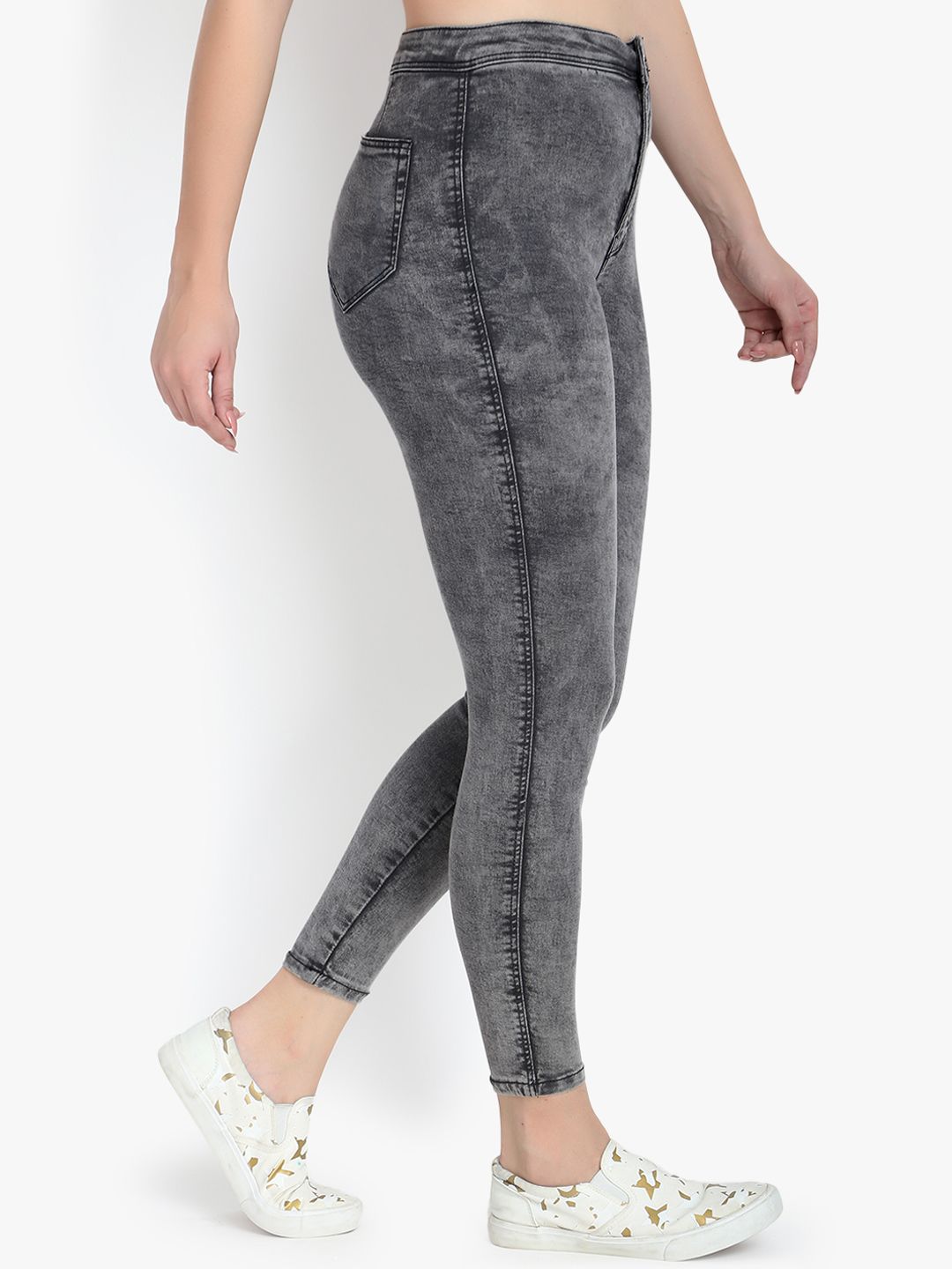 Kotty Women Charcoal Grey Skinny Fit High-Rise Clean Look Stretchable Cropped Jeans