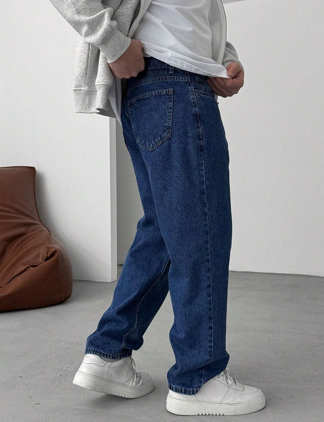 Kotty Men Straight Fit Low-Rise Stretchable Jeans