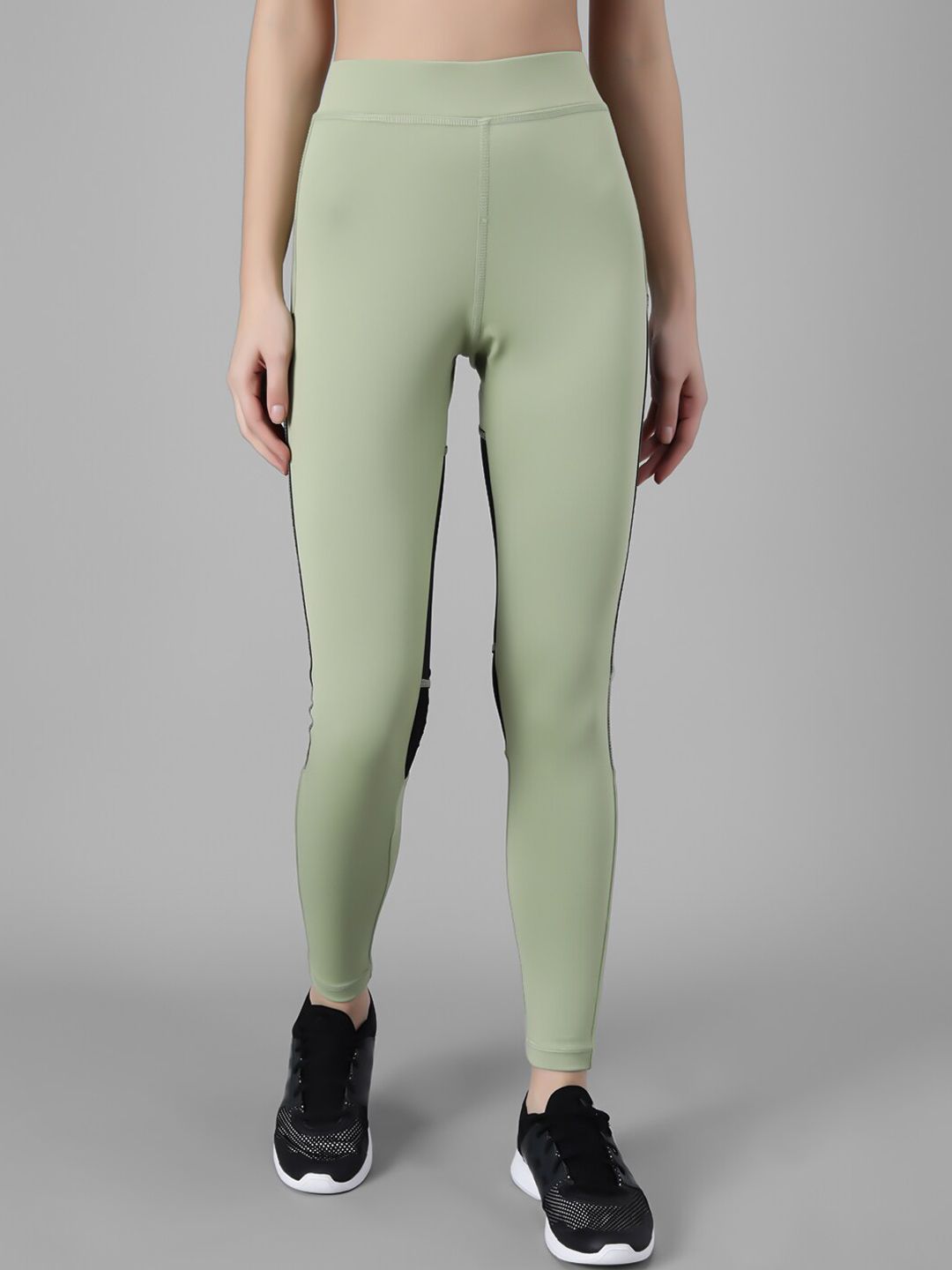 Kotty Women Green Solid Training Tights