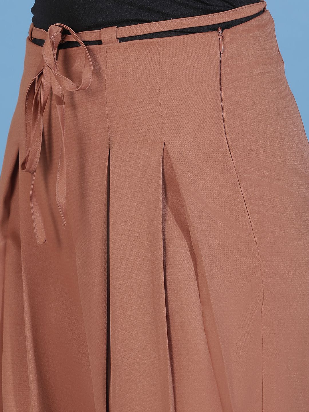 Kotty Women Relaxed Straight Fit High-Rise Easy Wash Pleated Trousers