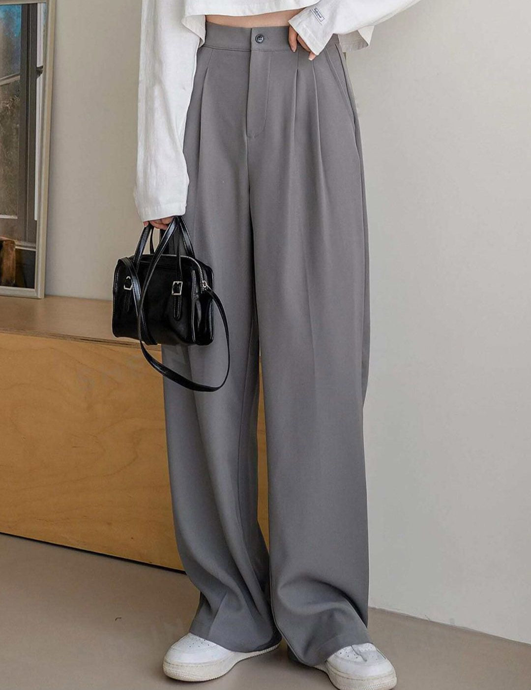 Kotty Women Straight Fit High-Rise Easy Wash Pleated Trousers