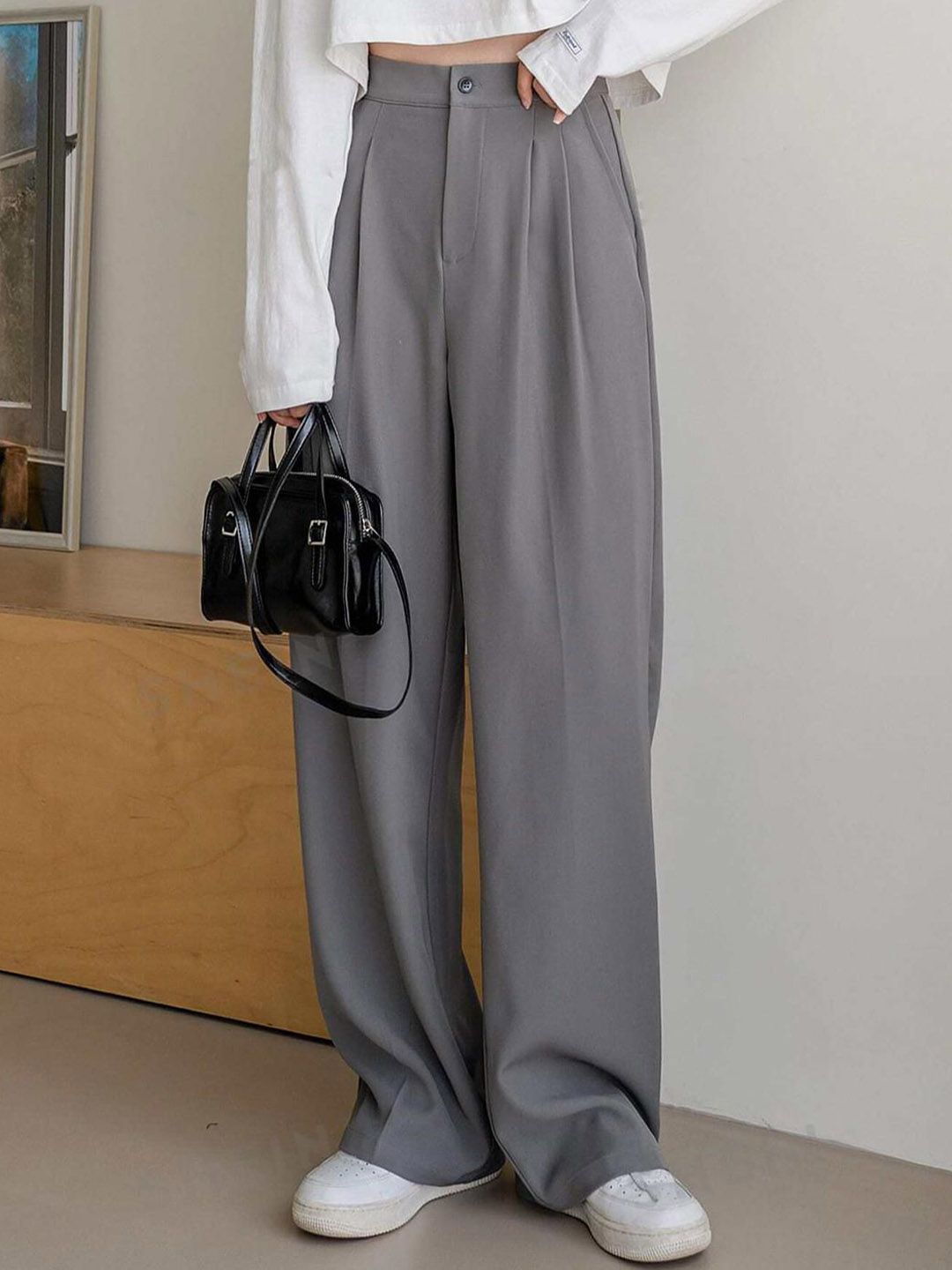 Kotty Women Straight Fit High-Rise Easy Wash Pleated Trousers