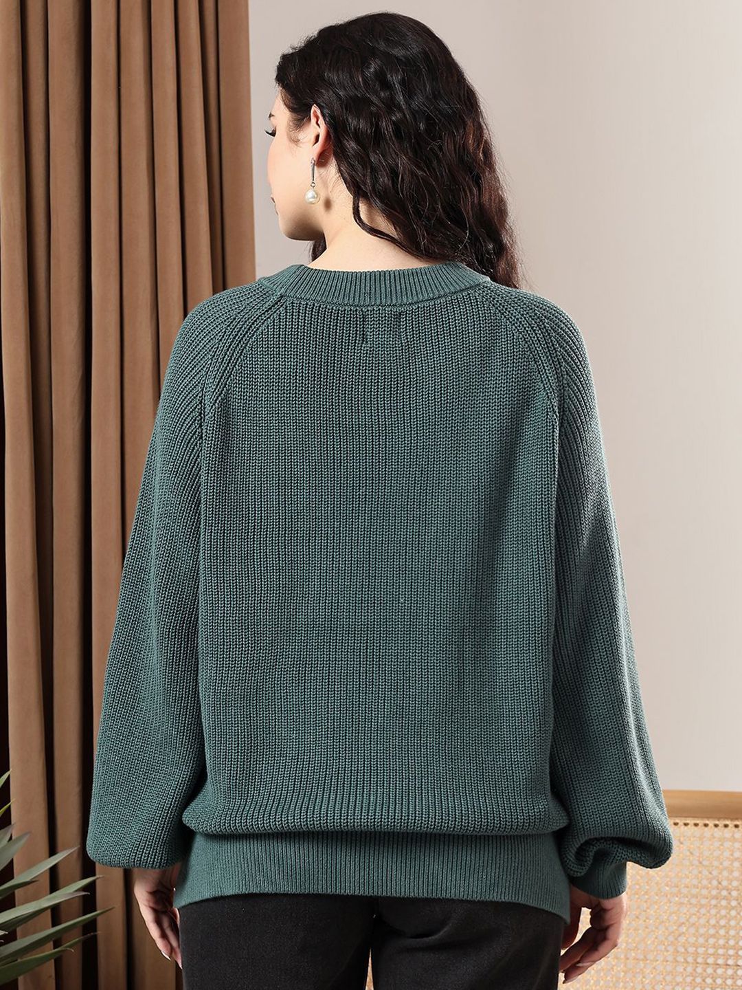 Kotty Women Round Neck Ribbed Pullover