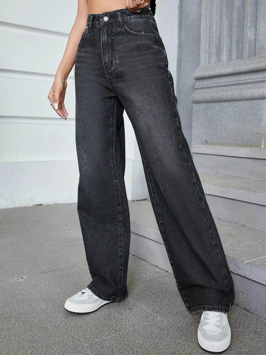 Kotty Women Jean Straight Fit High-Rise Clean Look Light Fade Stretchable Jeans