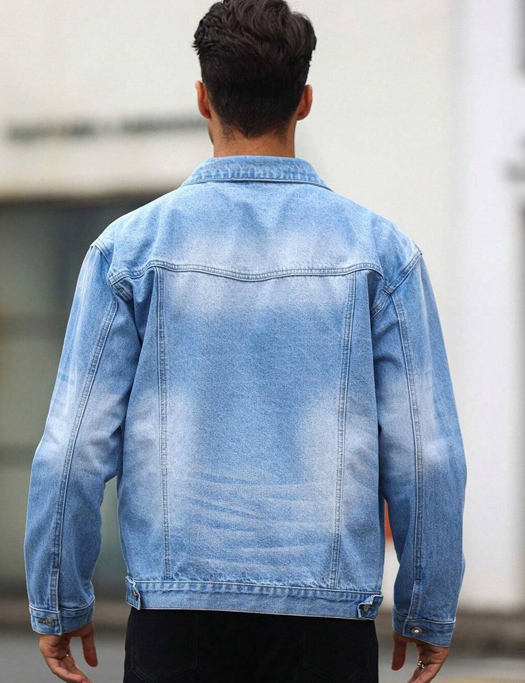 Kotty Spread Collar Washed Crop Denim Jacket