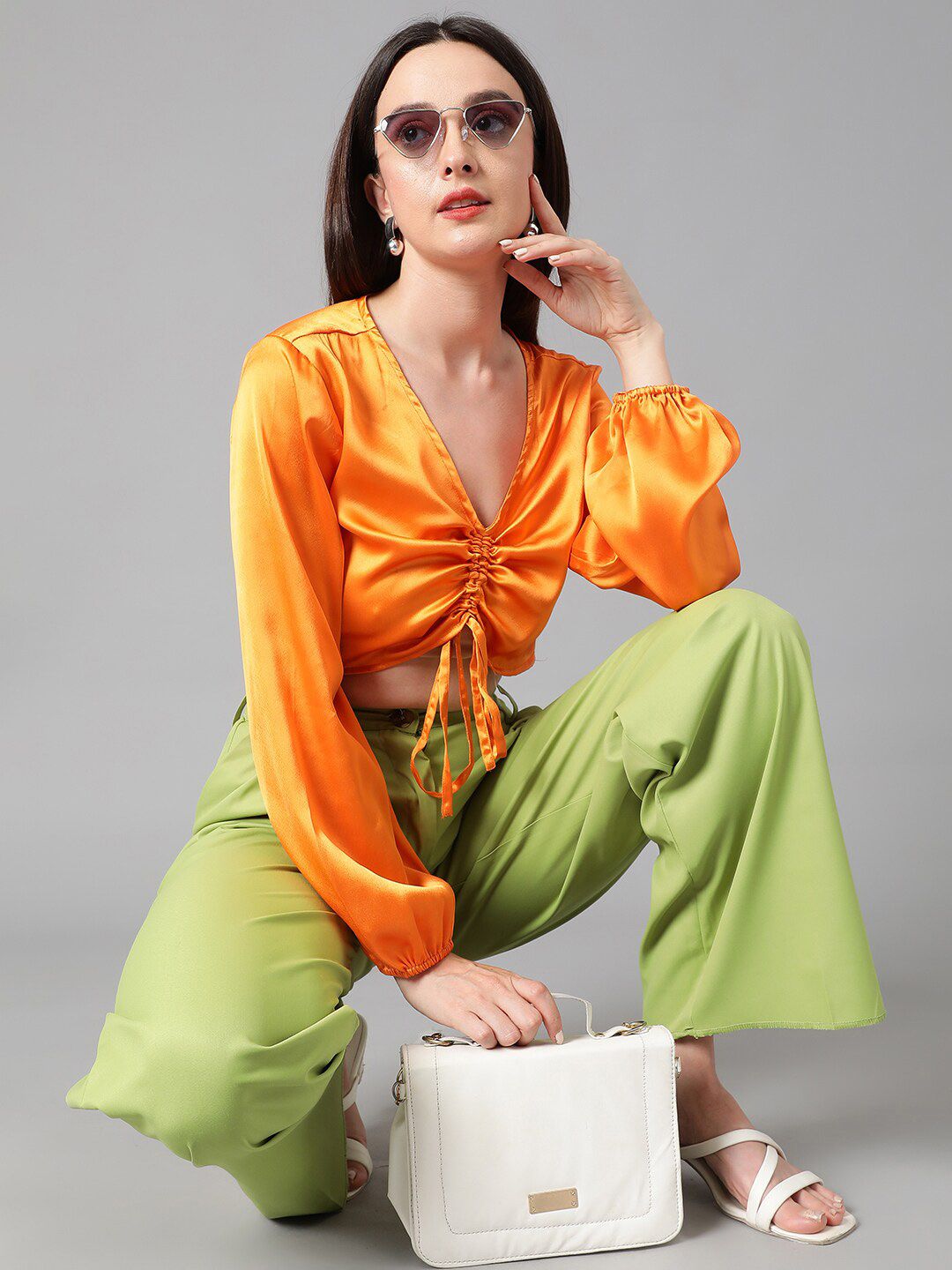 Kotty Women Green Relaxed Straight Leg Straight Fit High-Rise Easy Wash Pleated Trousers