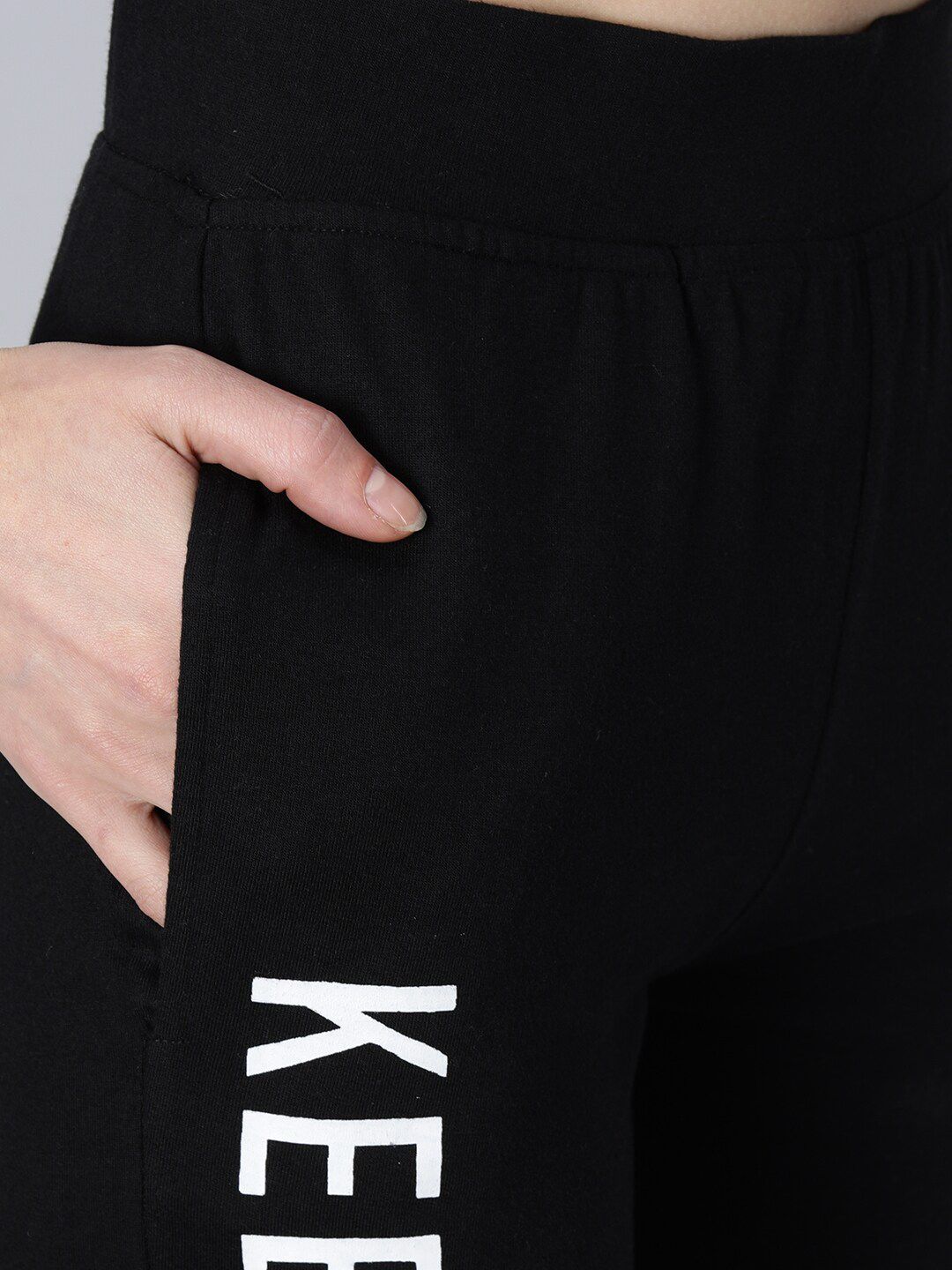 Kotty Women Black & White Printed Joggers